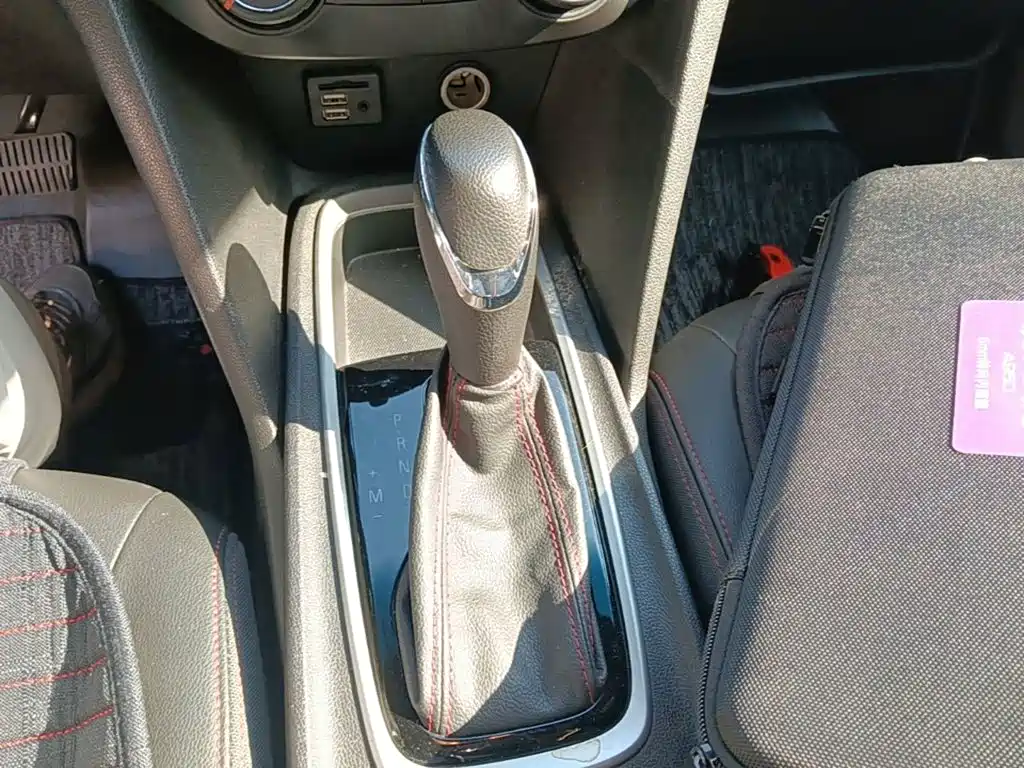 Chevrolet Monza — миниатюра 14