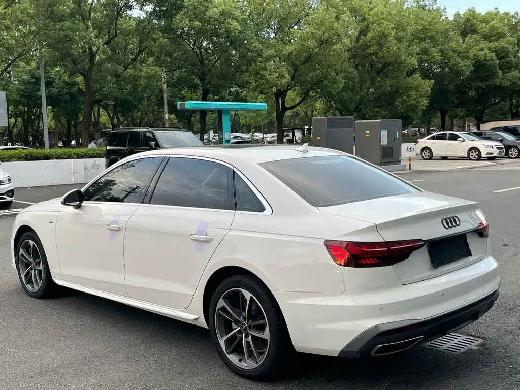 Audi A4L — миниатюра 21