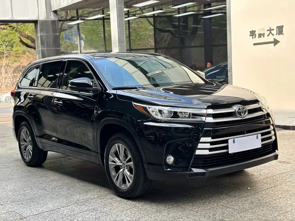 Toyota Highlander — миниатюра 3
