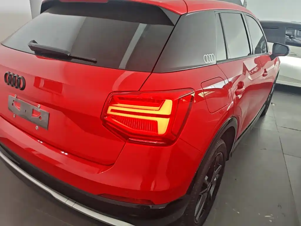 Audi Q2L — миниатюра 8