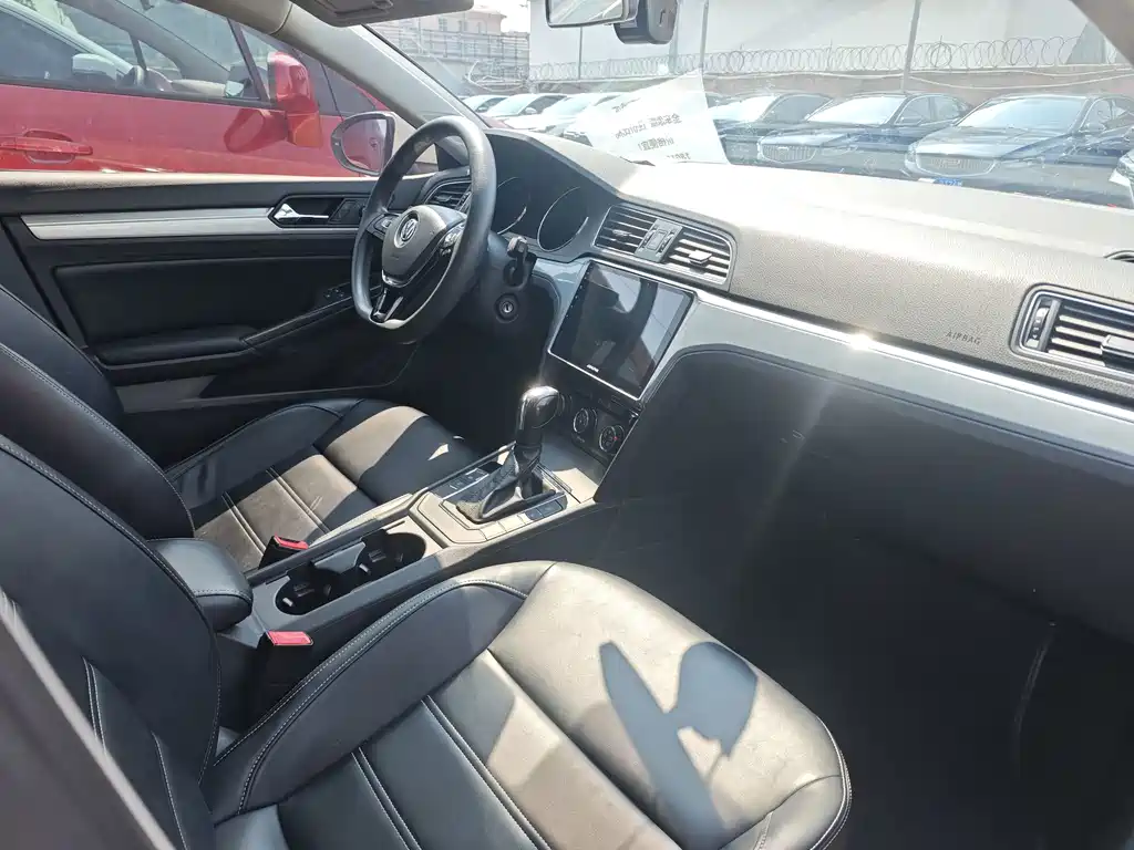 Volkswagen Lamando — миниатюра 12