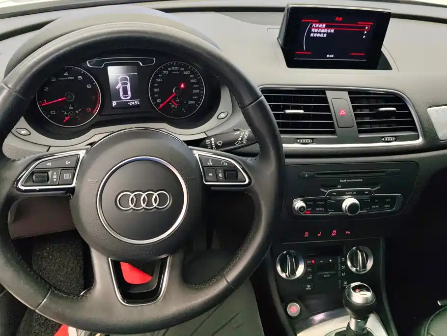 Audi Q3 — миниатюра 12