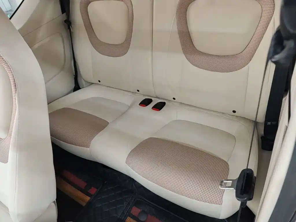 Wuling MINIEV — миниатюра 17