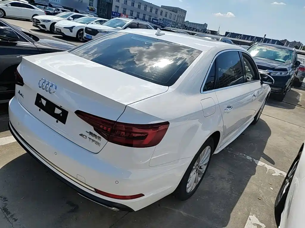 Audi A4L — миниатюра 7
