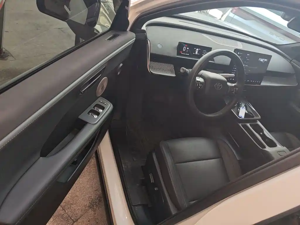 Toyota bZ3X — миниатюра 16
