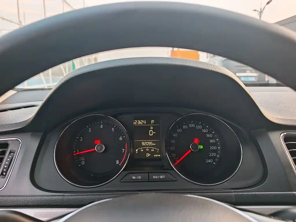 Volkswagen Lavida — миниатюра 16