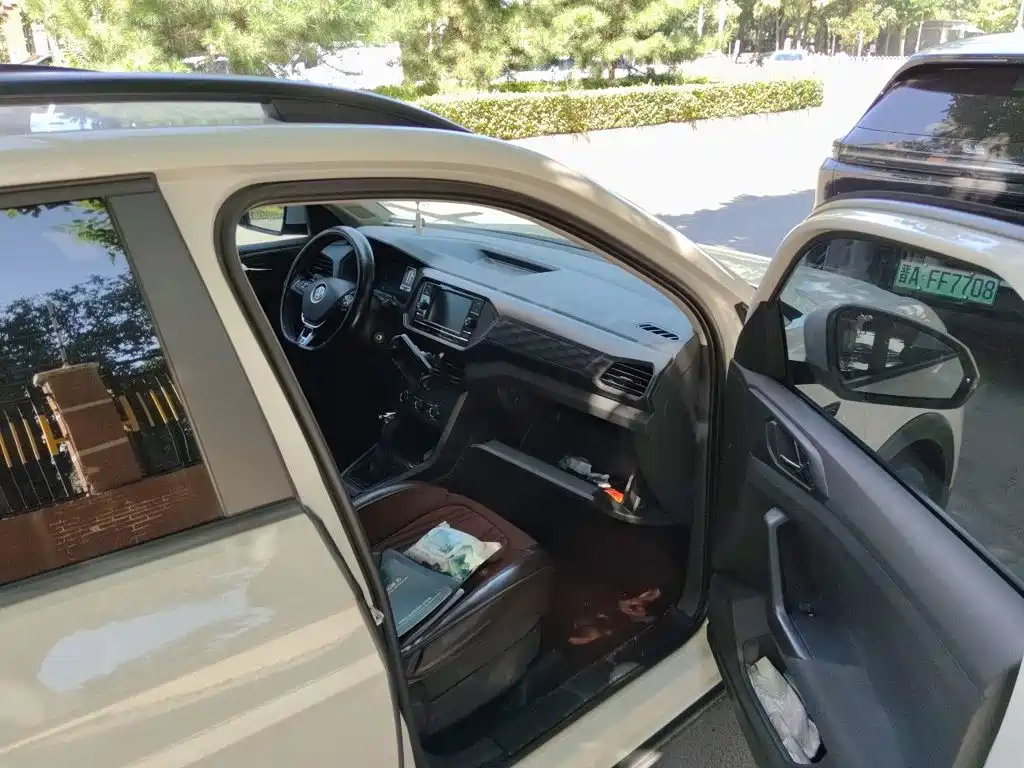 Volkswagen T-Cross — миниатюра 19