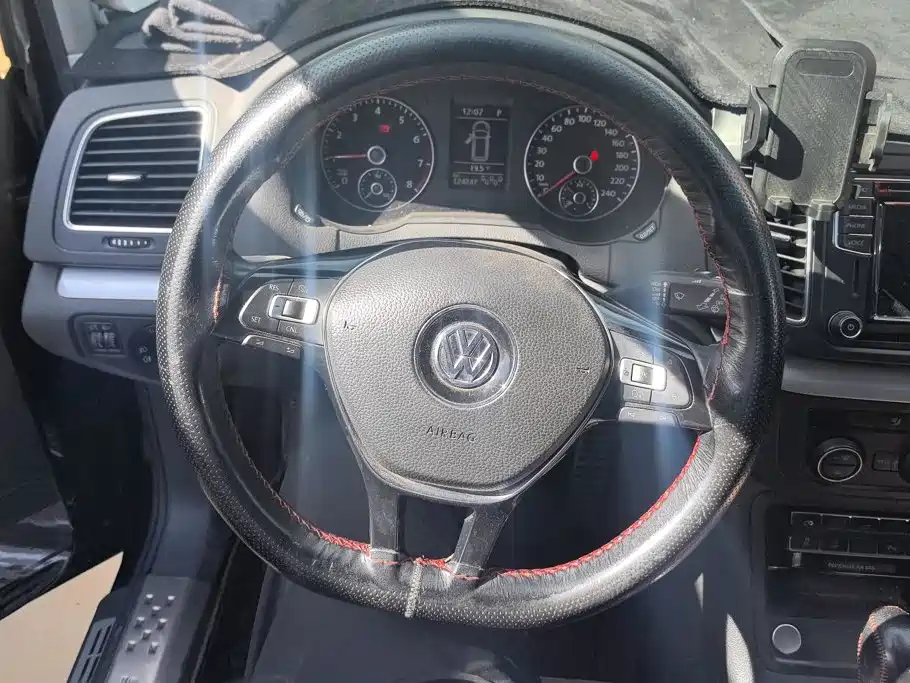 Volkswagen Sharan — миниатюра 14