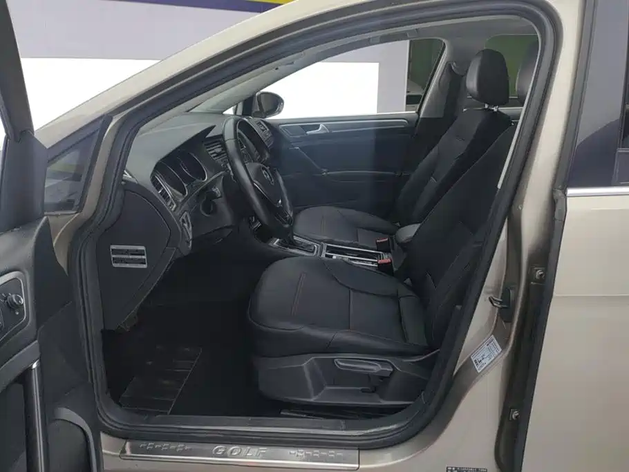 Volkswagen Golf — миниатюра 9
