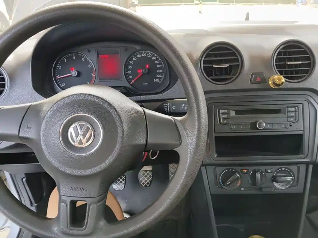 Volkswagen Jetta — миниатюра 10