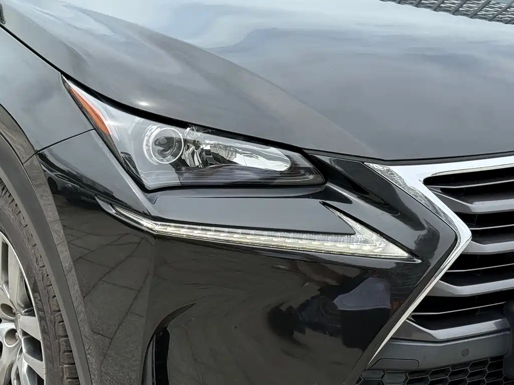 Lexus NX 2015 200t