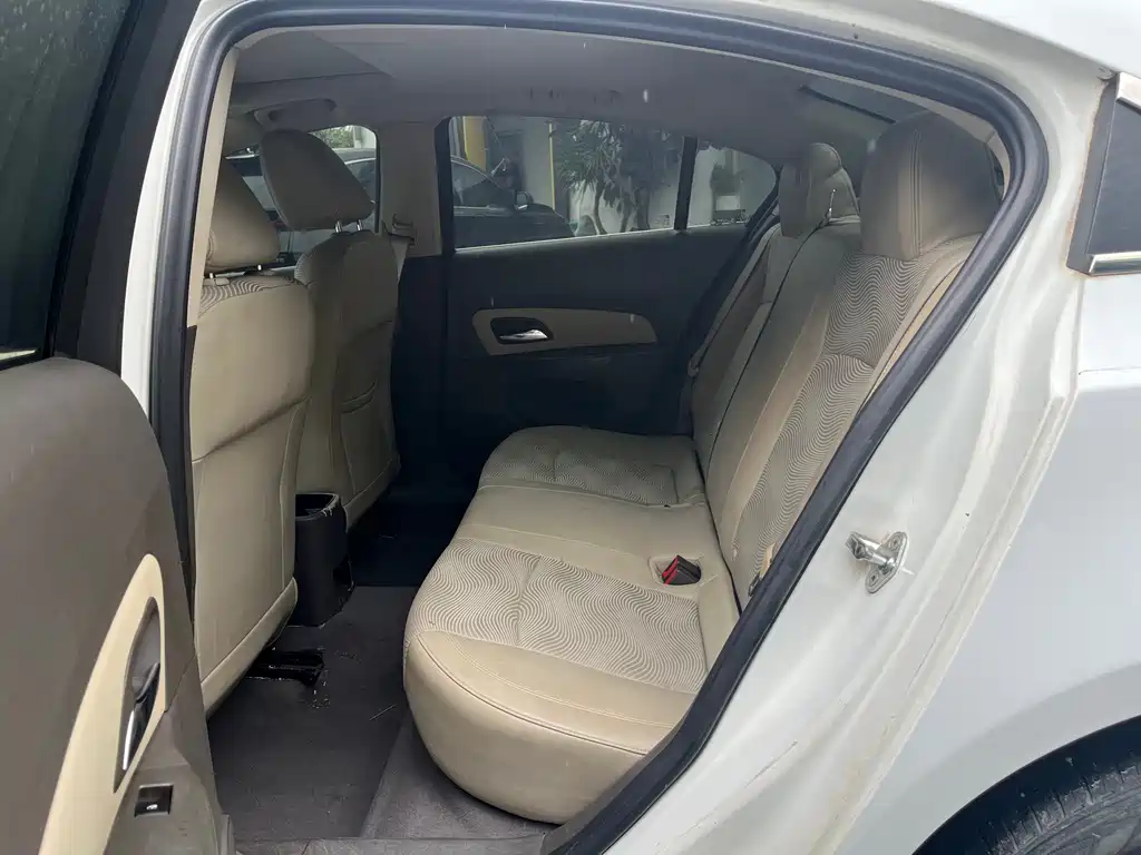 Chevrolet Cruze — миниатюра 11