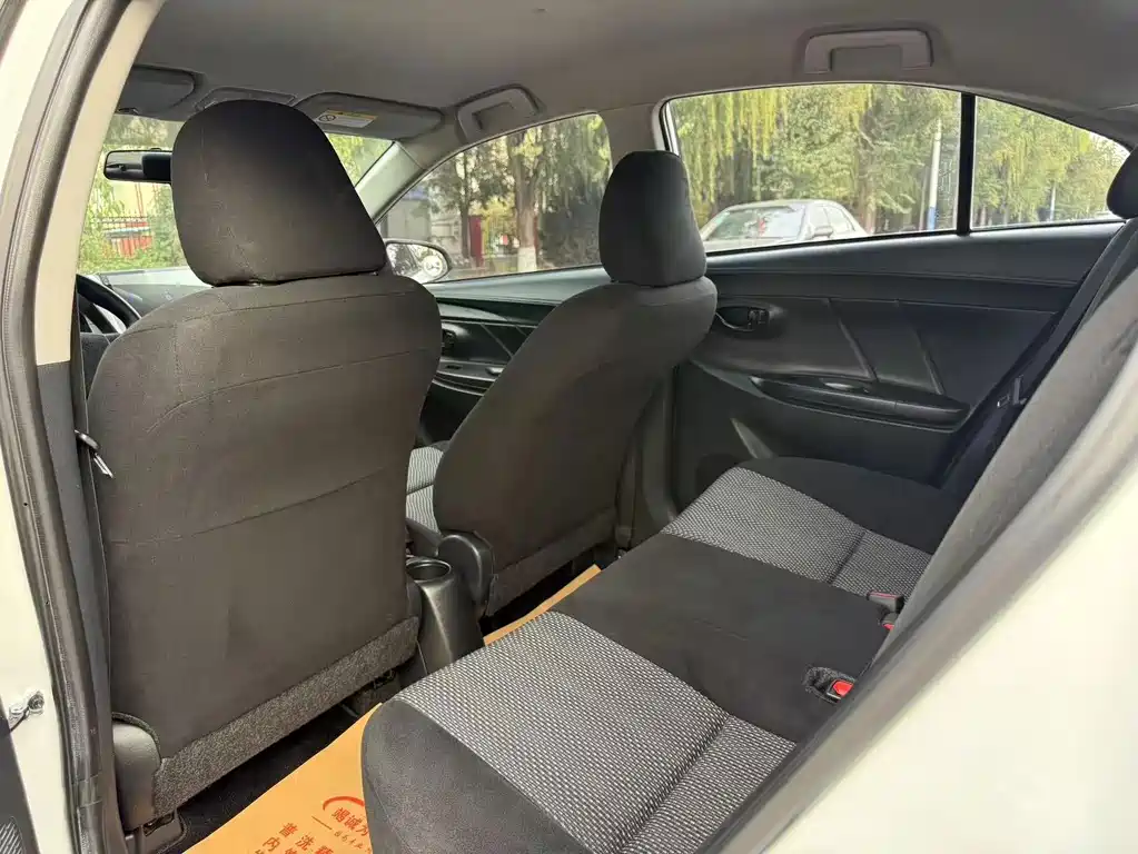 Toyota Vios — миниатюра 8