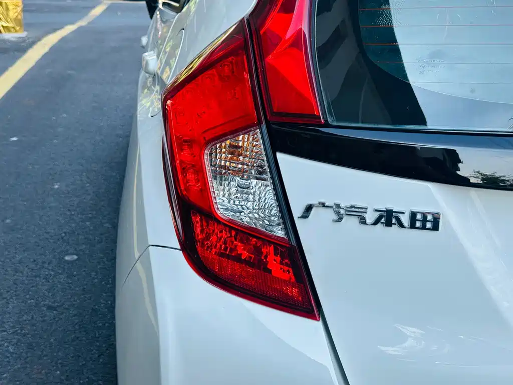 Honda Fit — миниатюра 11