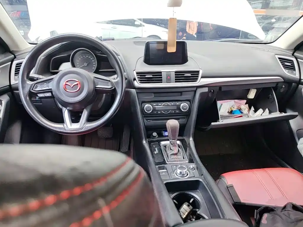 Mazda 3 Axela — миниатюра 14