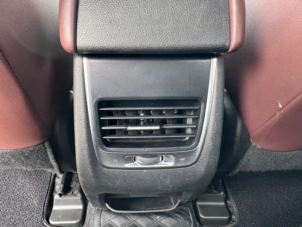 Geely Boyue — миниатюра 16
