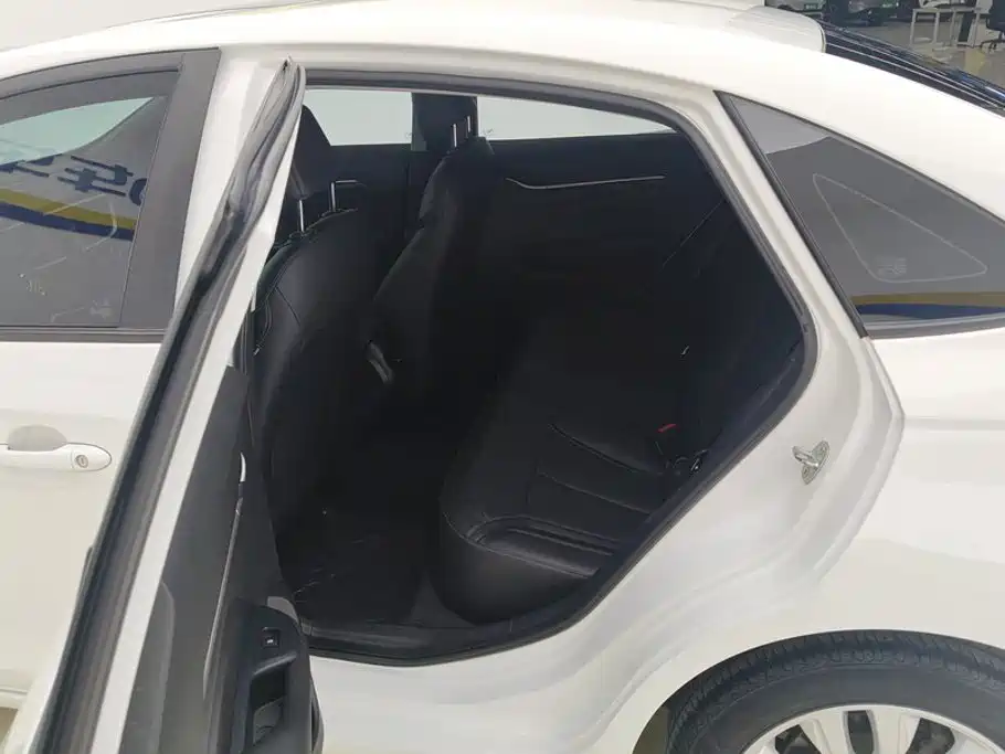 Buick Excelle — миниатюра 11