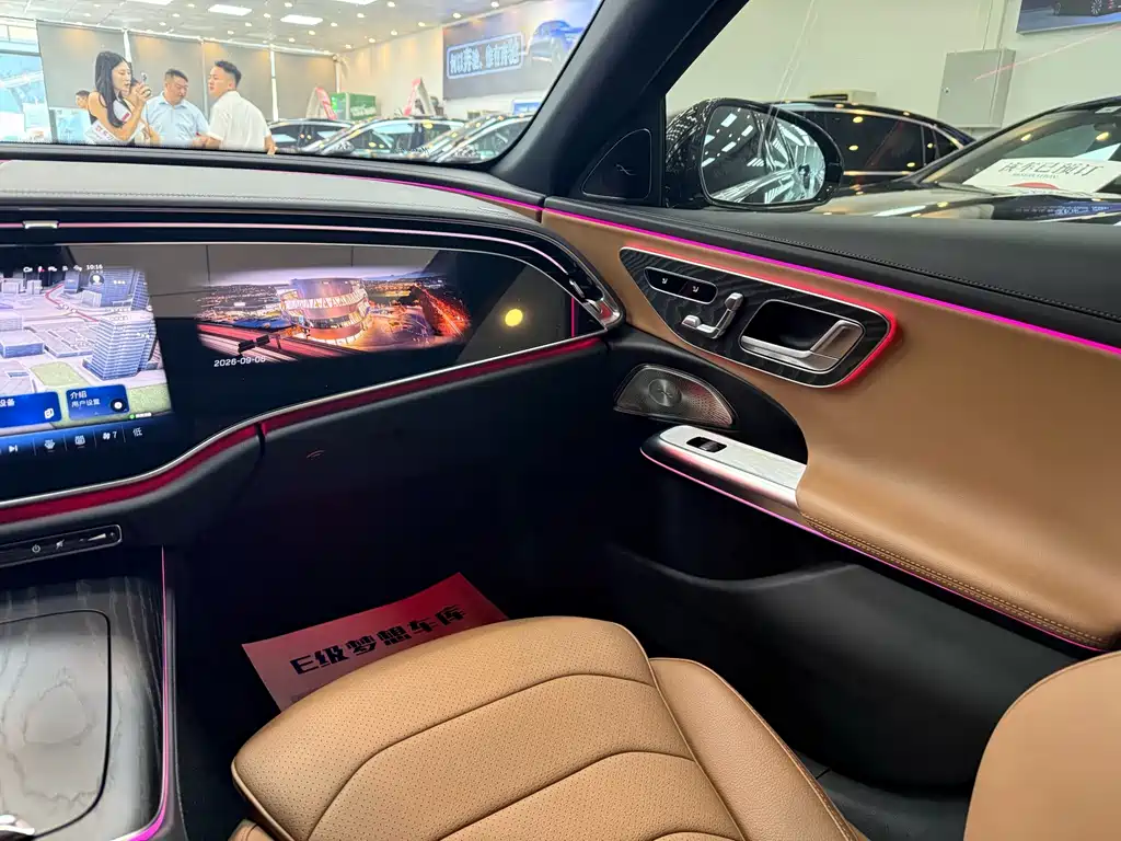 Mercedes-Benz E-Class — миниатюра 21