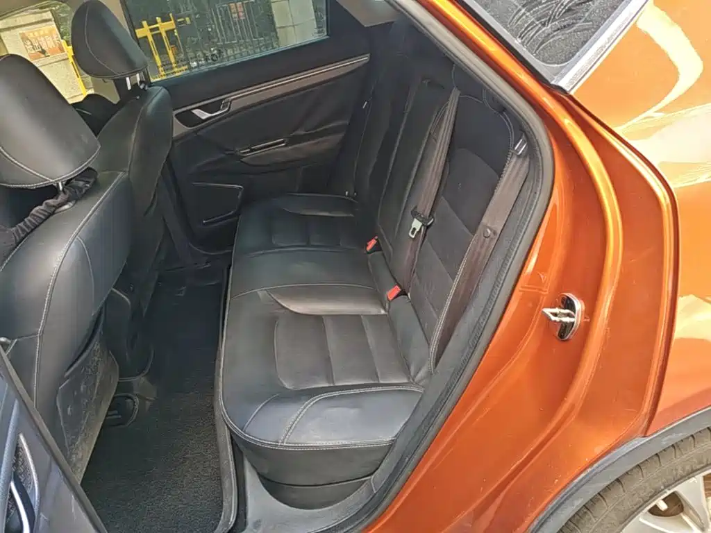 Geely Emgrand GS — миниатюра 17