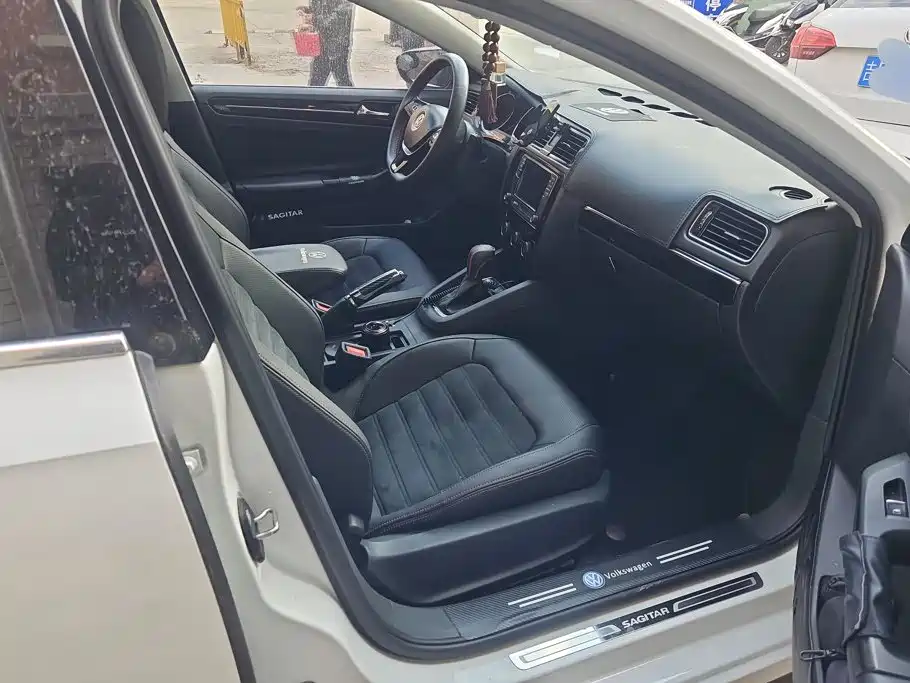 Volkswagen Sagitar — миниатюра 8