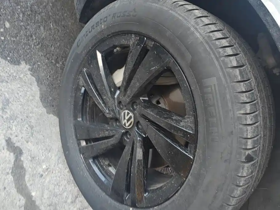 Volkswagen Touareg — миниатюра 6