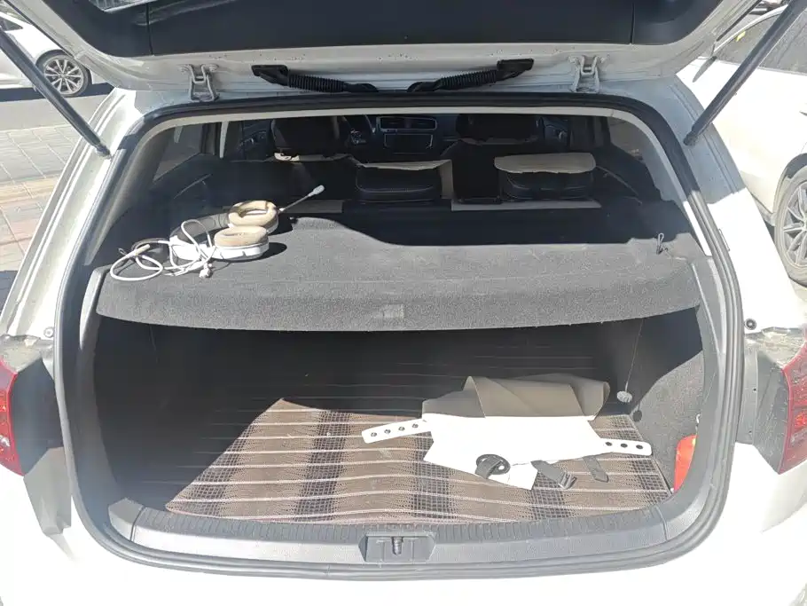 Volkswagen Golf — миниатюра 4