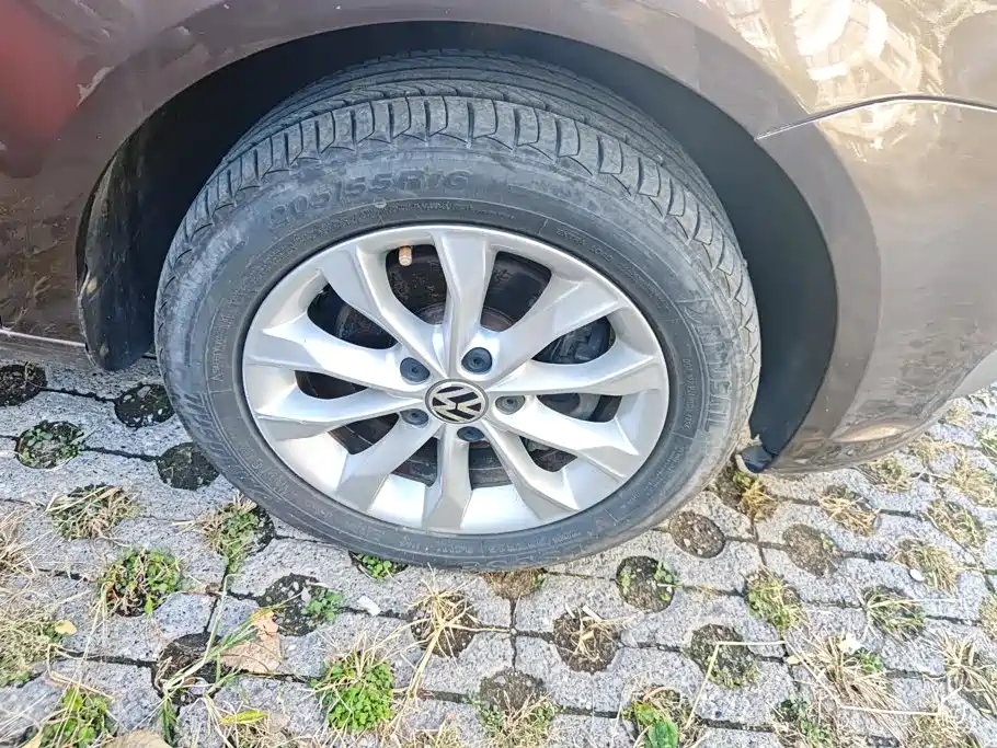 Volkswagen Touran — миниатюра 5