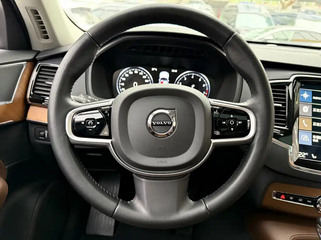 Volvo XC90 2020 T6 Luxury 7 мест