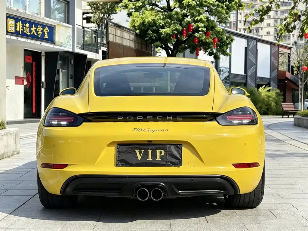 Porsche 718 2018 Cayman 2.0T