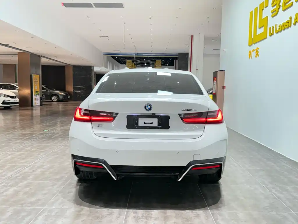 BMW i3 — миниатюра 6