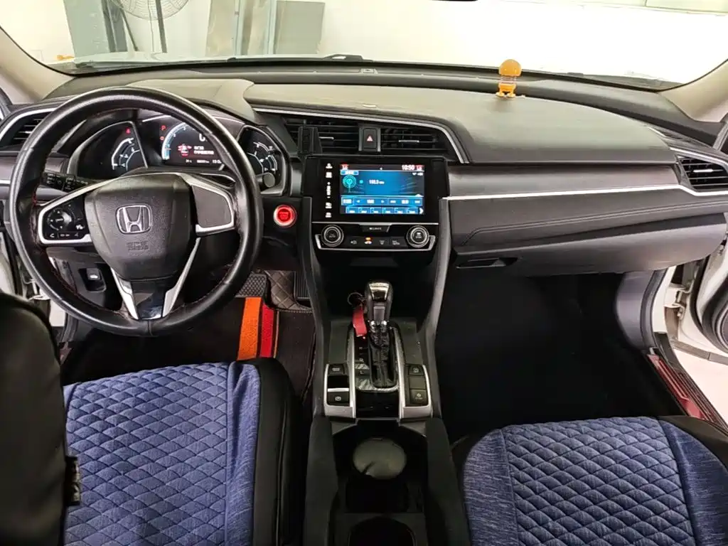 Honda Civic — миниатюра 10