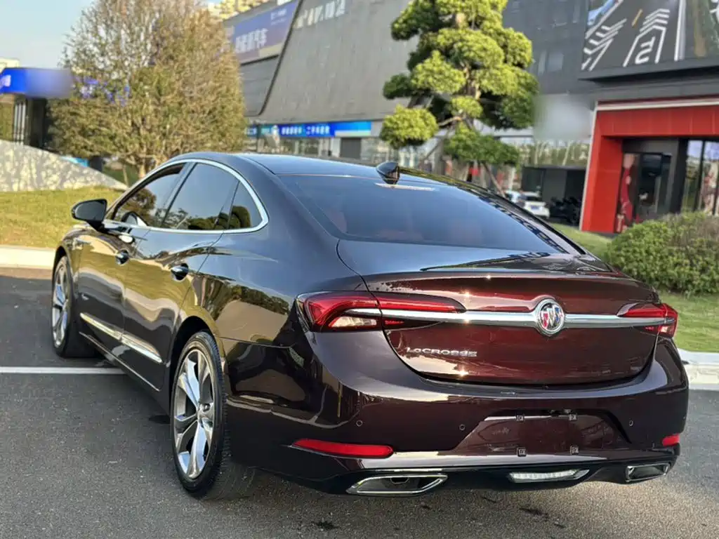 Buick LaCrosse — миниатюра 5