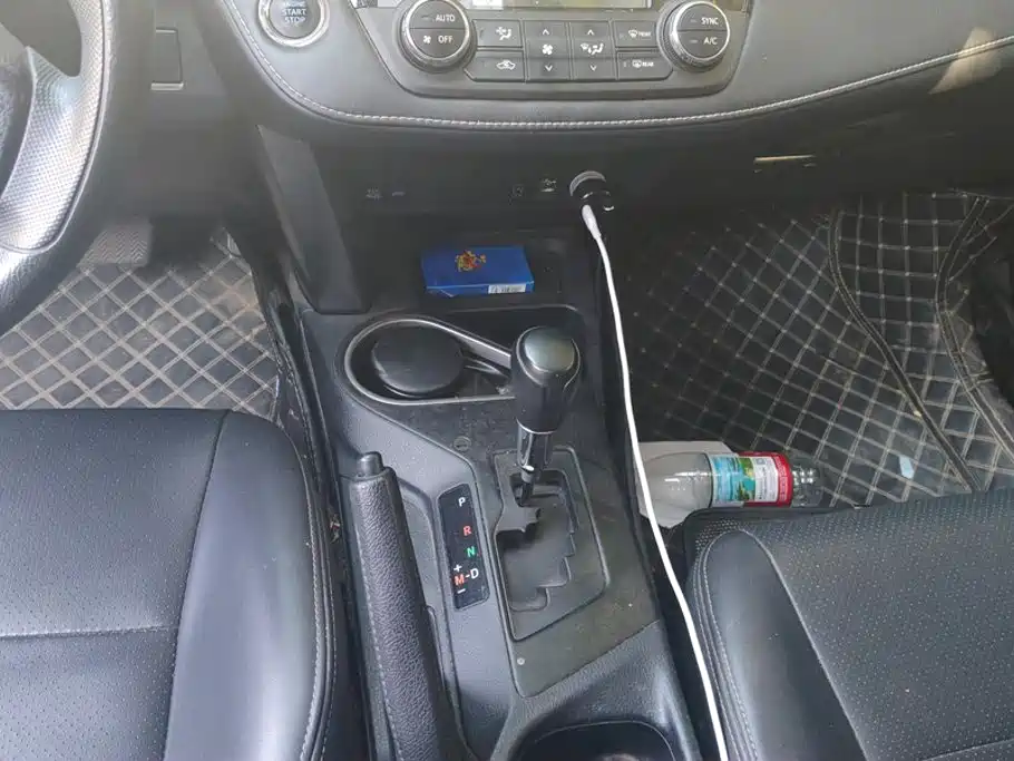 Toyota RAV4 — миниатюра 16