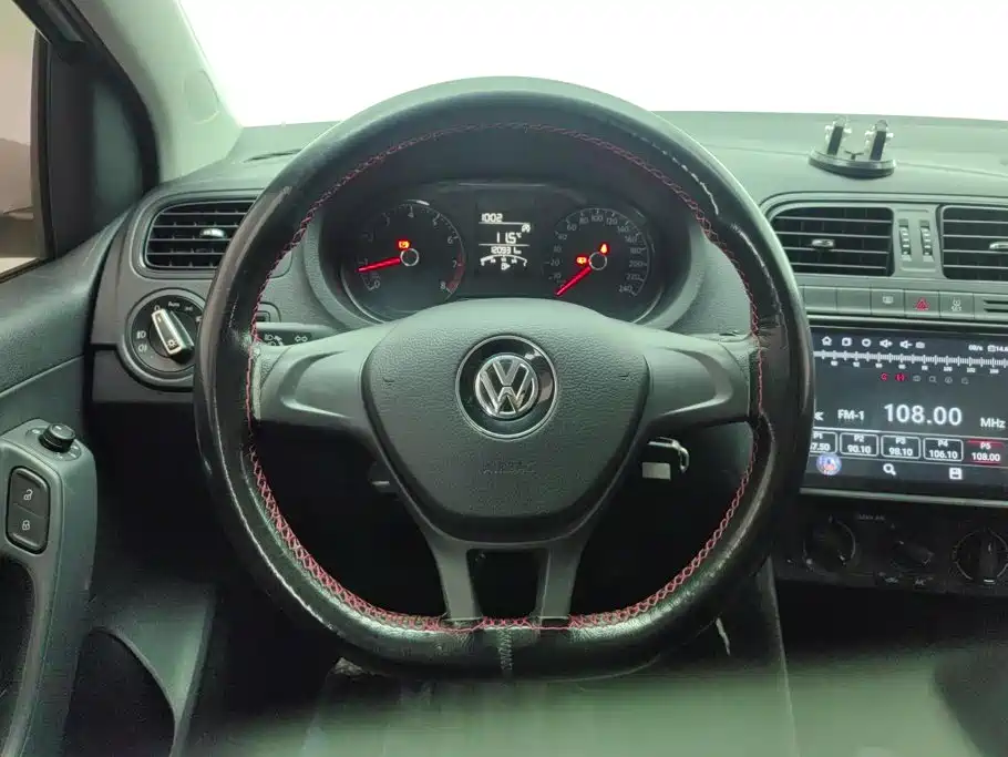 Volkswagen Polo — миниатюра 15