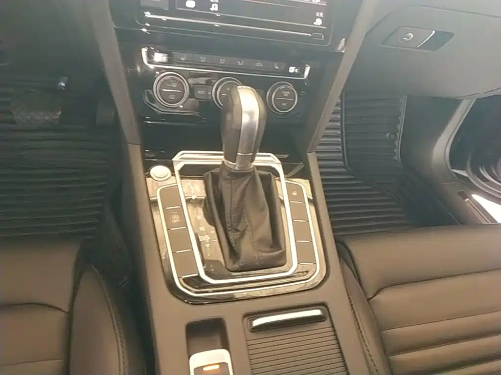 Volkswagen Magotan — миниатюра 14