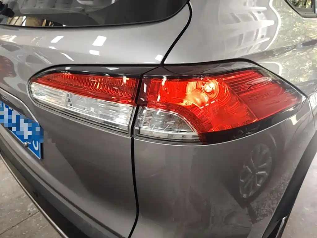 Toyota Corolla Cross — миниатюра 8