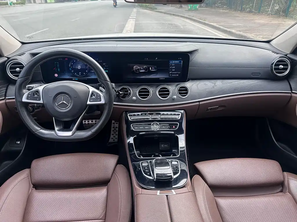 Mercedes-Benz E-Class E 2016 E 200 L Sport