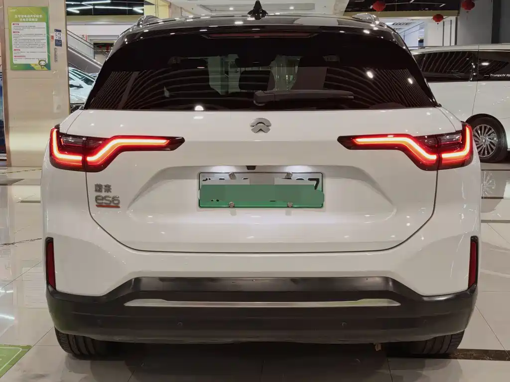 NIO ES6 — миниатюра 8