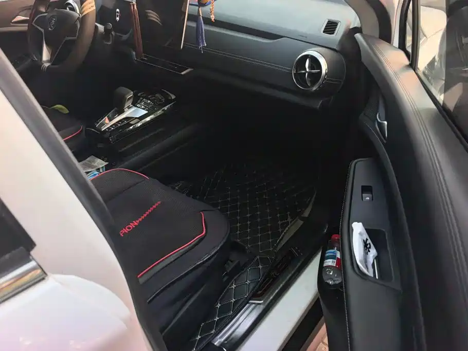 BYD Yuan EV — миниатюра 8