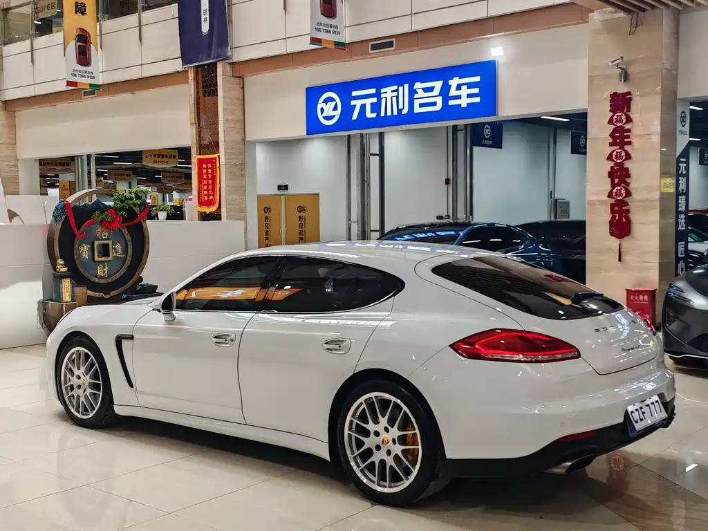 Porsche Panamera — миниатюра 7