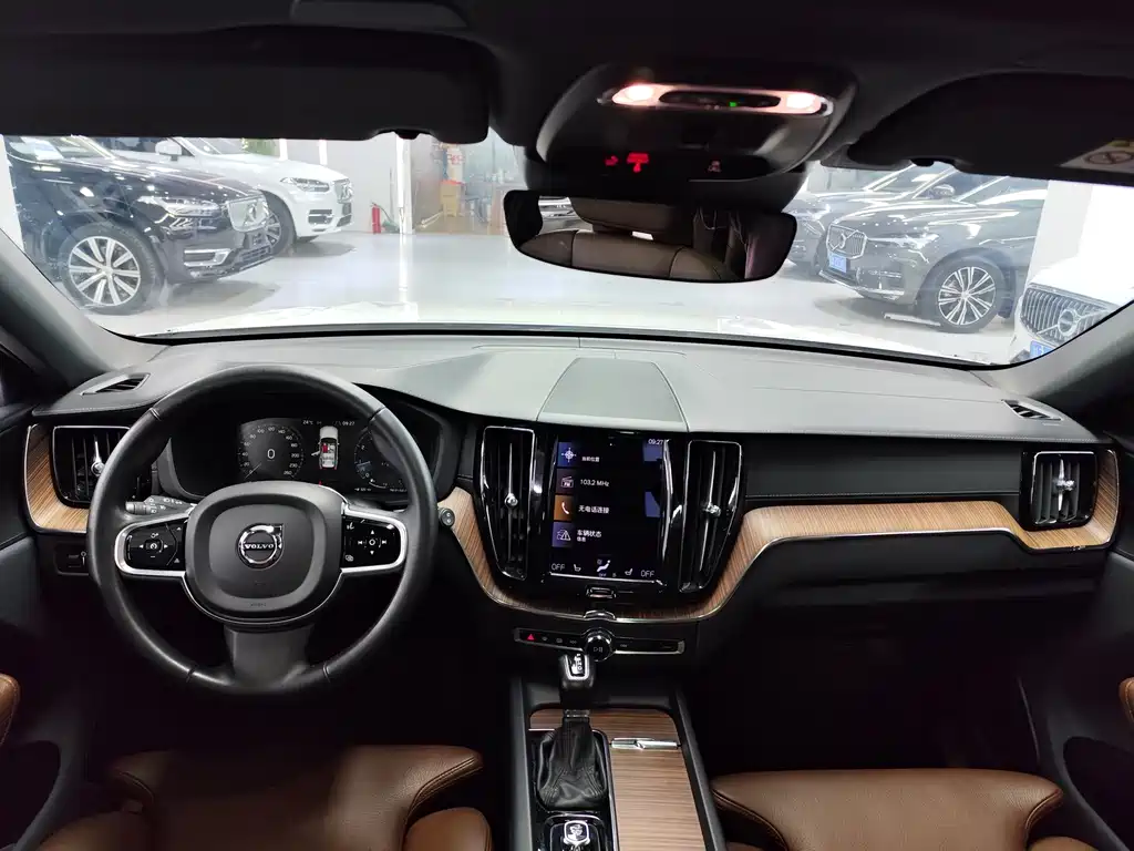 Volvo XC60 — миниатюра 3