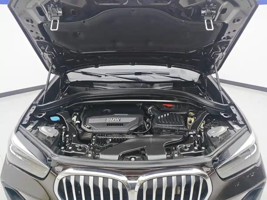 BMW X1 — миниатюра 10