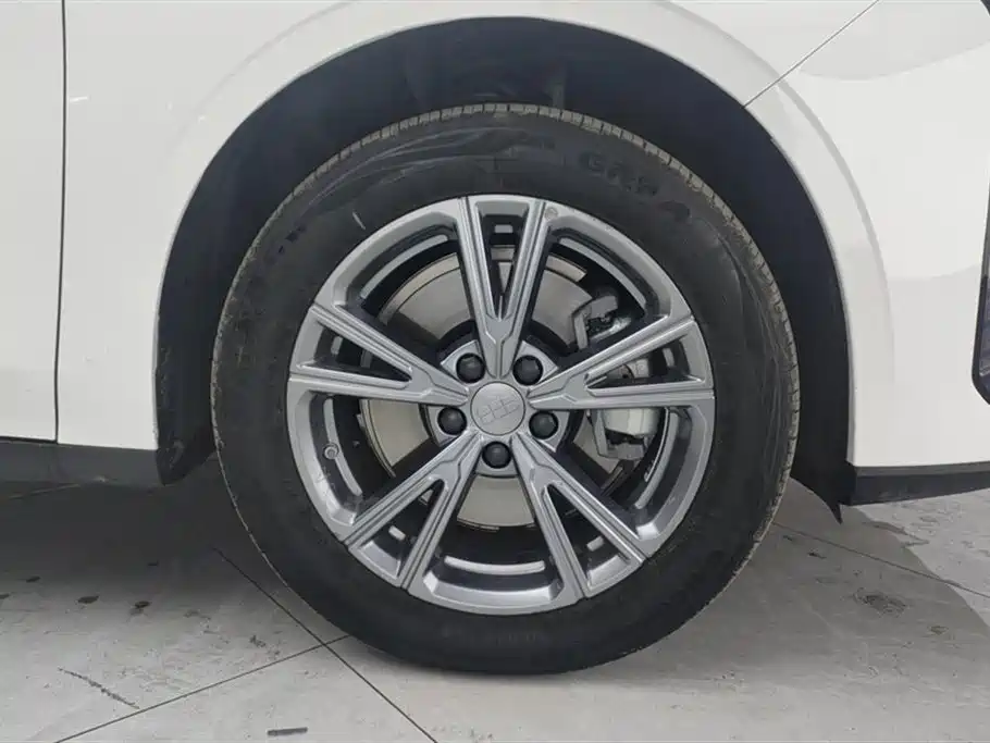 Geely Galaxy Galaxy L6 L6 2025 EM-i 140km