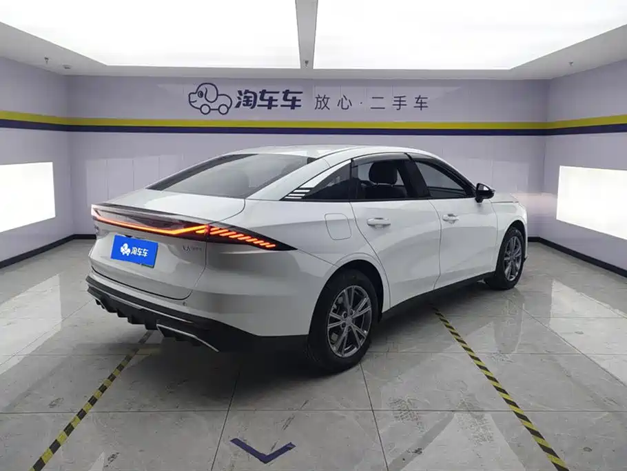 Geely Galaxy Galaxy L6 L6 2025 EM-i 140km