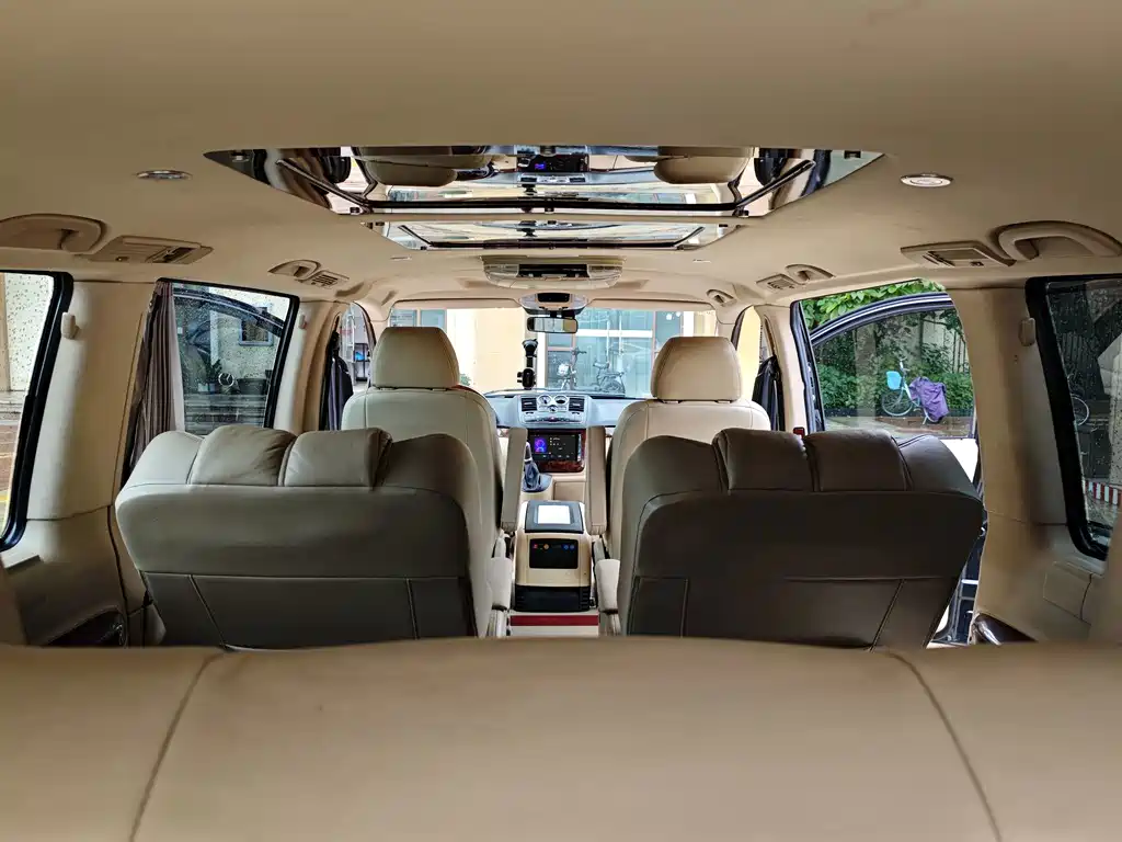 Mercedes-Benz Vito — миниатюра 16