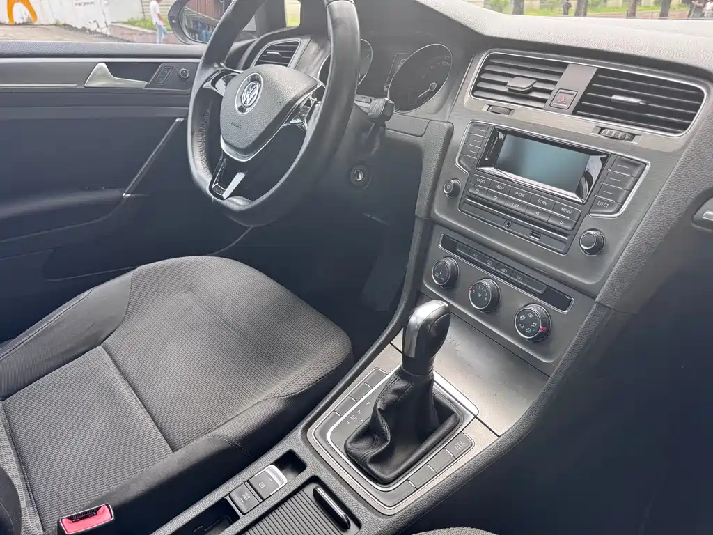 Volkswagen Golf — миниатюра 16