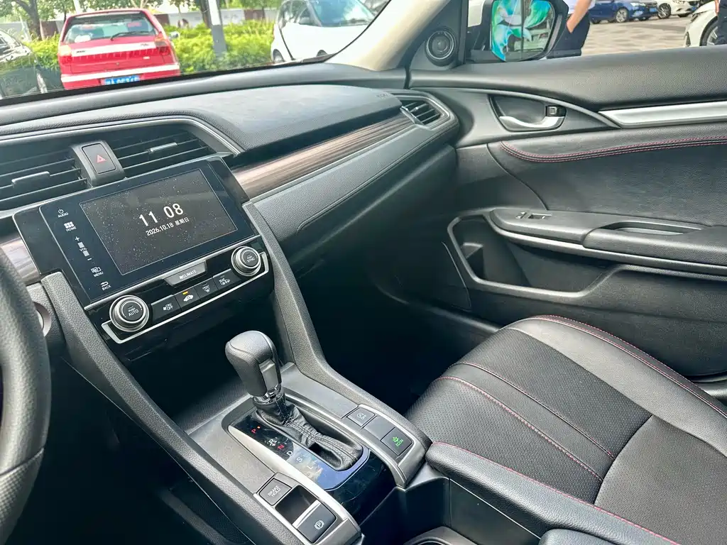 Honda Civic — миниатюра 21