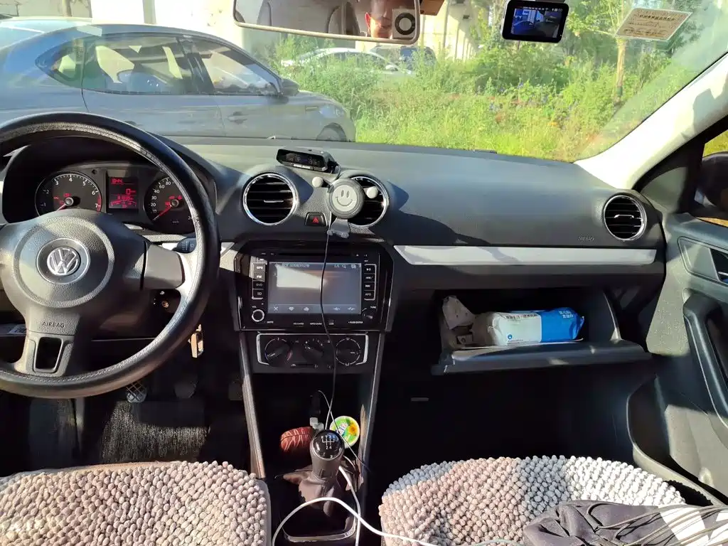 Volkswagen Jetta — миниатюра 10