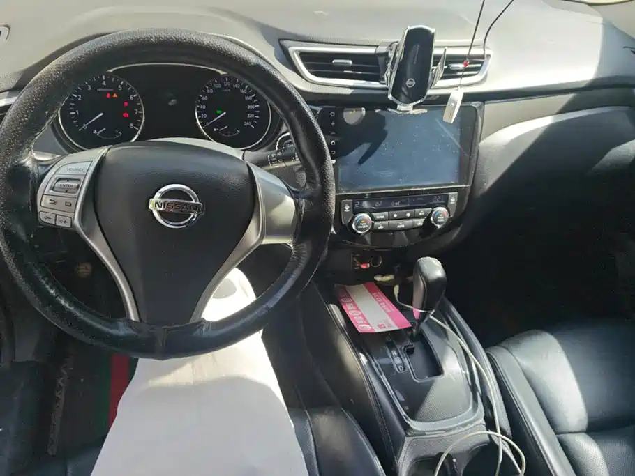 Nissan X-Trail — миниатюра 12