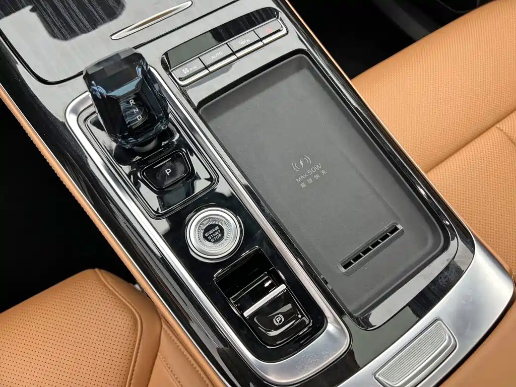 Geely Boyue L — миниатюра 18